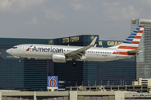 American Airlines Boeing 737-800 N933NN at McCarran International Airport (KLAS/LAS)