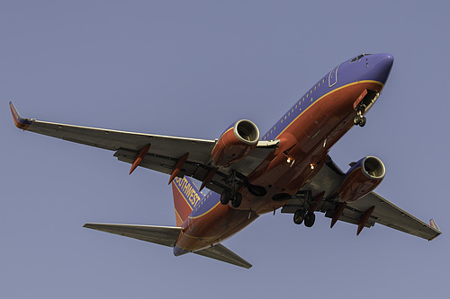 Southwest Airlines Boeing 737-700 N946WN at McCarran International Airport (KLAS/LAS)