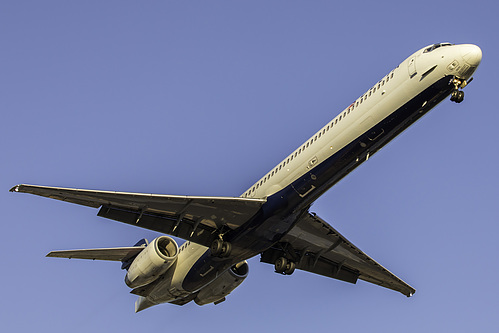 Delta Air Lines McDonnell Douglas MD-90-30 N947DN at McCarran International Airport (KLAS/LAS) Delta Air Lines McDonnell Douglas MD-90-30 N947DN at McCarran International Airport (KLAS/LAS)