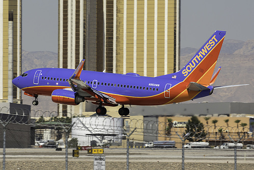 Southwest Airlines Boeing 737-700 N950WN at McCarran International Airport (KLAS/LAS) Southwest Airlines Boeing 737-700 N950WN at McCarran International Airport (KLAS/LAS)