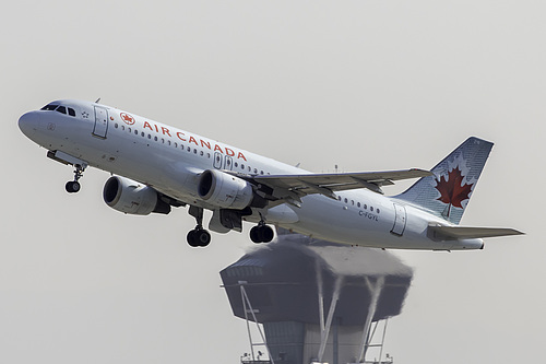 Air Canada Airbus A320-200 C-FGYL at Los Angeles International Airport (KLAX/LAX)