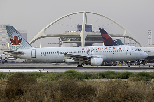 Air Canada Airbus A320-200 C-FKOJ at Los Angeles International Airport (KLAX/LAX)