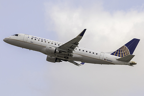 SkyWest Airlines Embraer ERJ-175 N109SY at Los Angeles International Airport (KLAX/LAX) SkyWest Airlines Embraer ERJ-175 N109SY at Los Angeles International Airport (KLAX/LAX)