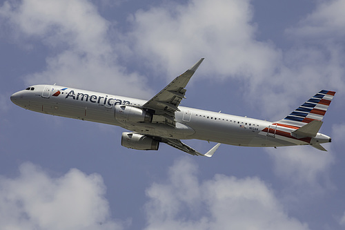 American Airlines Airbus A321-200 N113AN at Los Angeles International Airport (KLAX/LAX)