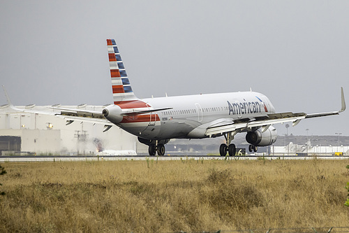 American Airlines Airbus A321-200 N119NN at Los Angeles International Airport (KLAX/LAX)