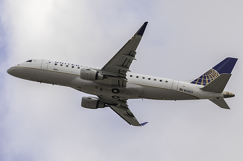 SkyWest Airlines Embraer ERJ-175 N119SY at Los Angeles International Airport (KLAX/LAX) SkyWest Airlines Embraer ERJ-175 N119SY at Los Angeles International Airport (KLAX/LAX)