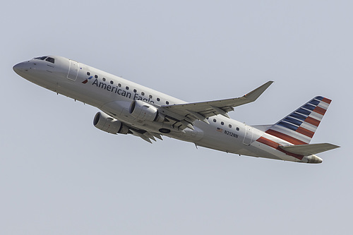 Compass Airlines Embraer ERJ-175 N212NN at Los Angeles International Airport (KLAX/LAX)