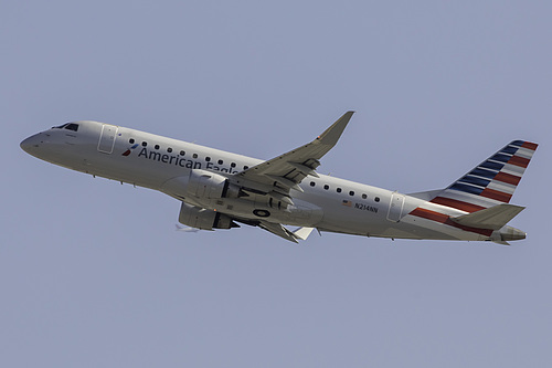 Compass Airlines Embraer ERJ-175 N214NN at Los Angeles International Airport (KLAX/LAX)