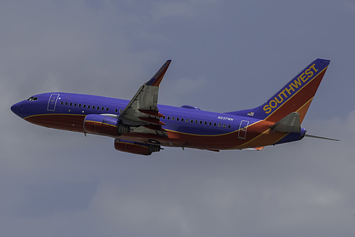 Southwest Airlines Boeing 737-700 N237WN at Los Angeles International Airport (KLAX/LAX) Southwest Airlines Boeing 737-700 N237WN at Los Angeles International Airport (KLAX/LAX)
