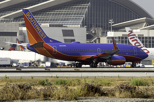 Southwest Airlines Boeing 737-700 N293WN at Los Angeles International Airport (KLAX/LAX) Southwest Airlines Boeing 737-700 N293WN at Los Angeles International Airport (KLAX/LAX)