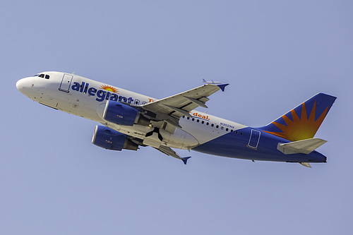 Allegiant Air Airbus A319-100 N302NV at Los Angeles International Airport (KLAX/LAX)