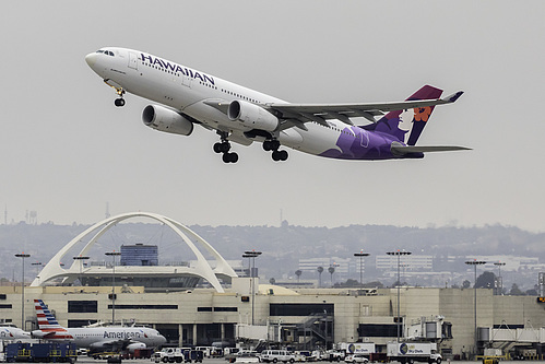Hawaiian Airlines Airbus A330-200 N375HA at Los Angeles International Airport (KLAX/LAX) Hawaiian Airlines Airbus A330-200 N375HA at Los Angeles International Airport (KLAX/LAX)