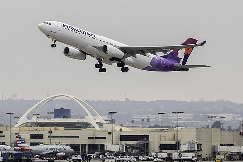 Hawaiian Airlines Airbus A330-200 N375HA at Los Angeles International Airport (KLAX/LAX)