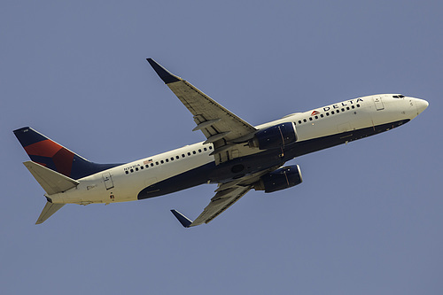 Delta Air Lines Boeing 737-800 N391DA at Los Angeles International Airport (KLAX/LAX) Delta Air Lines Boeing 737-800 N391DA at Los Angeles International Airport (KLAX/LAX)