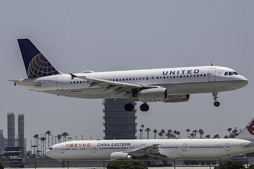 United Airlines Airbus A320-200 N439UA at Los Angeles International Airport (KLAX/LAX)