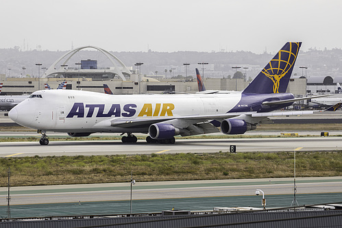 Atlas Air Boeing 747-400F N477MC at Los Angeles International Airport (KLAX/LAX)