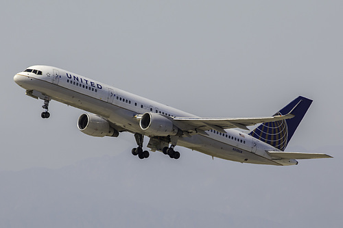 United Airlines Boeing 757-200 N510UA at Los Angeles International Airport (KLAX/LAX) United Airlines Boeing 757-200 N510UA at Los Angeles International Airport (KLAX/LAX)