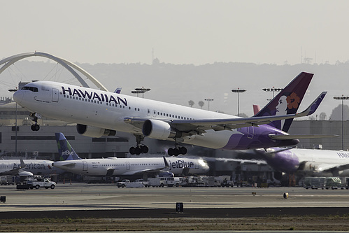 Hawaiian Airlines Boeing 767-300ER N592HA at Los Angeles International Airport (KLAX/LAX)