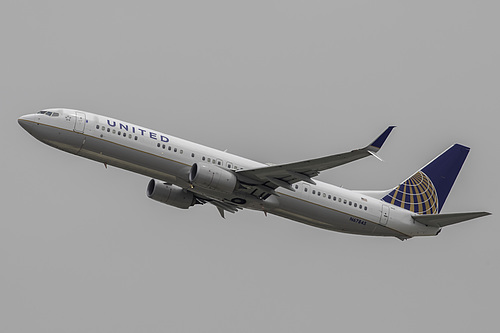 United Airlines Boeing 737-900ER N67845 at Los Angeles International Airport (KLAX/LAX)