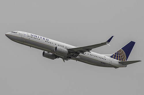 United Airlines Boeing 737-900ER N67845 at Los Angeles International Airport (KLAX/LAX) United Airlines Boeing 737-900ER N67845 at Los Angeles International Airport (KLAX/LAX)