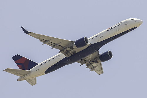Delta Air Lines Boeing 757-200 N704X at Los Angeles International Airport (KLAX/LAX) Delta Air Lines Boeing 757-200 N704X at Los Angeles International Airport (KLAX/LAX)