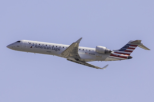 SkyWest Airlines Canadair CRJ-700 N750SK at Los Angeles International Airport (KLAX/LAX)