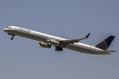 United Airlines Boeing 757-300 N75854 at Los Angeles International Airport (KLAX/LAX) United Airlines Boeing 757-300 N75854 at Los Angeles International Airport (KLAX/LAX)