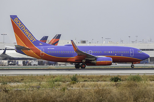 Southwest Airlines Boeing 737-700 N7734H at Los Angeles International Airport (KLAX/LAX) Southwest Airlines Boeing 737-700 N7734H at Los Angeles International Airport (KLAX/LAX)