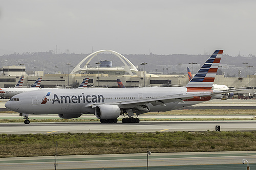 American Airlines Boeing 777-200ER N782AN at Los Angeles International Airport (KLAX/LAX) American Airlines Boeing 777-200ER N782AN at Los Angeles International Airport (KLAX/LAX)