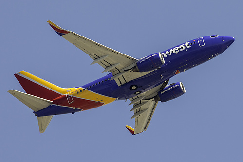 Southwest Airlines Boeing 737-700 N7850B at Los Angeles International Airport (KLAX/LAX) Southwest Airlines Boeing 737-700 N7850B at Los Angeles International Airport (KLAX/LAX)