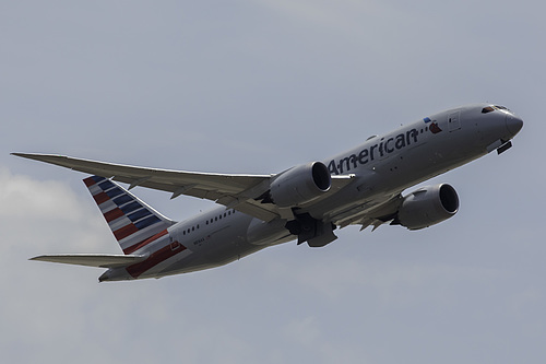 American Airlines Boeing 787-8 N816AA at Los Angeles International Airport (KLAX/LAX) American Airlines Boeing 787-8 N816AA at Los Angeles International Airport (KLAX/LAX)