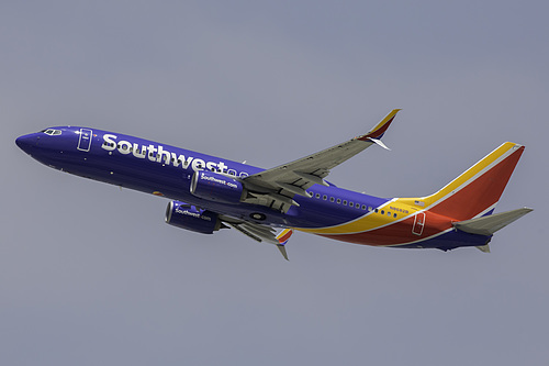Southwest Airlines Boeing 737-800 N8682B at Los Angeles International Airport (KLAX/LAX)