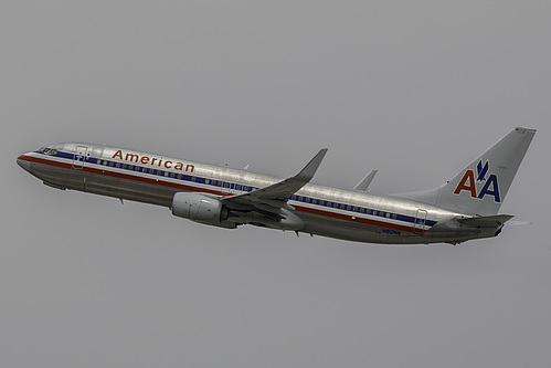 American Airlines Boeing 737-800 N912NN at Los Angeles International Airport (KLAX/LAX) American Airlines Boeing 737-800 N912NN at Los Angeles International Airport (KLAX/LAX)