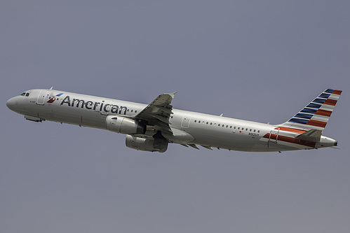 American Airlines Airbus A321-200 N912UY at Los Angeles International Airport (KLAX/LAX) American Airlines Airbus A321-200 N912UY at Los Angeles International Airport (KLAX/LAX)