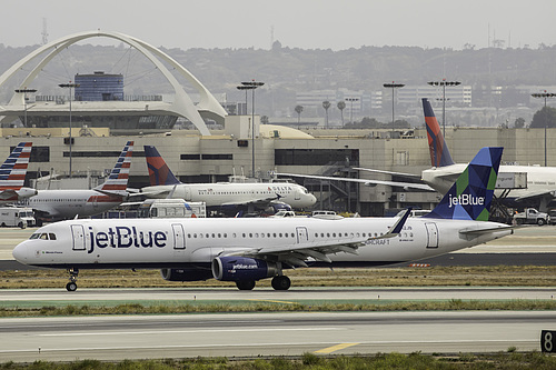 JetBlue Airways Airbus A321-200 N942JB at Los Angeles International Airport (KLAX/LAX)
