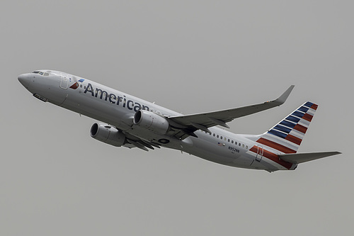 American Airlines Boeing 737-800 N952NN at Los Angeles International Airport (KLAX/LAX) American Airlines Boeing 737-800 N952NN at Los Angeles International Airport (KLAX/LAX)
