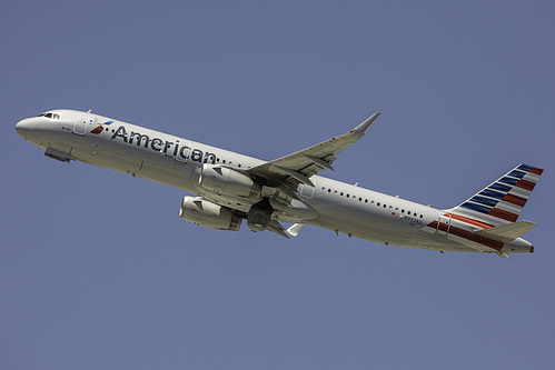 American Airlines Airbus A321-200 N992AU at Los Angeles International Airport (KLAX/LAX)