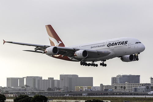 Qantas Airbus A380-800 VH-OQB at Los Angeles International Airport (KLAX/LAX)