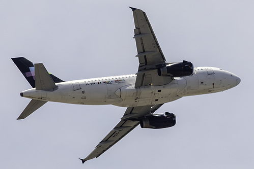 Volaris Airbus A319-100 XA-VOA at Los Angeles International Airport (KLAX/LAX)
