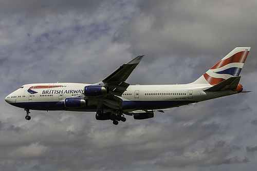 British Airways Boeing 747-400 G-BYGE at London Heathrow Airport (EGLL/LHR) British Airways Boeing 747-400 G-BYGE at London Heathrow Airport (EGLL/LHR)