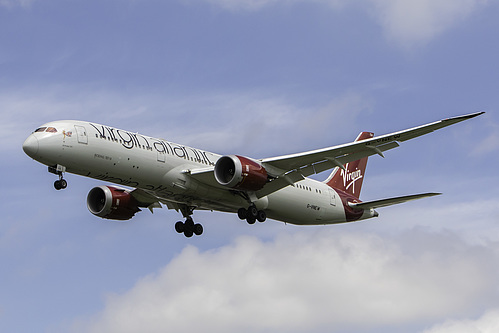 Virgin Atlantic Boeing 787-9 G-VNEW at London Heathrow Airport (EGLL/LHR) Virgin Atlantic Boeing 787-9 G-VNEW at London Heathrow Airport (EGLL/LHR)