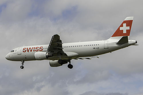 Swiss International Air Lines Airbus A320-200 HB-JLS at London Heathrow Airport (EGLL/LHR)