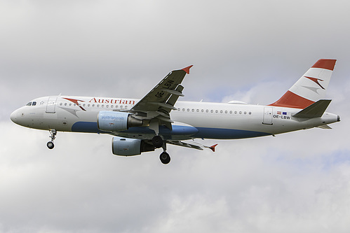 Austrian Airlines Airbus A320-200 OE-LBW at London Heathrow Airport (EGLL/LHR)