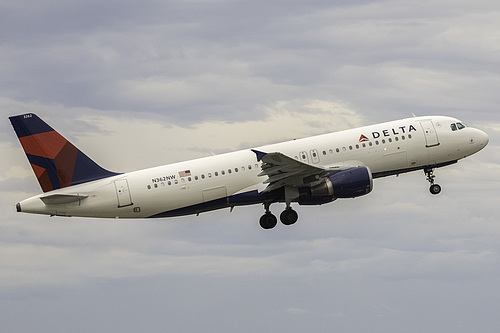 Delta Air Lines Airbus A320-200 N362NW at Orlando International Airport (KMCO/MCO)