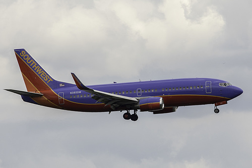 Southwest Airlines Boeing 737-300 N385SW at Orlando International Airport (KMCO/MCO) Southwest Airlines Boeing 737-300 N385SW at Orlando International Airport (KMCO/MCO)