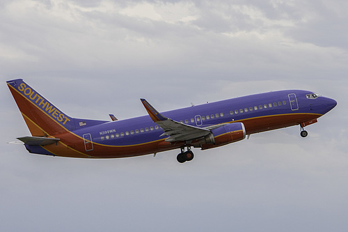 Southwest Airlines Boeing 737-300 N399WN at Orlando International Airport (KMCO/MCO) Southwest Airlines Boeing 737-300 N399WN at Orlando International Airport (KMCO/MCO)