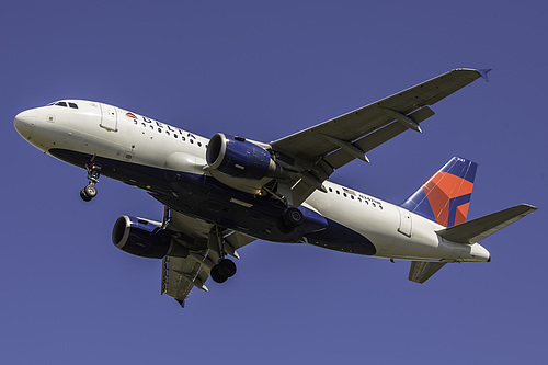 Delta Air Lines Airbus A319-100 N347NB at Seattle Tacoma International Airport (KSEA/SEA)