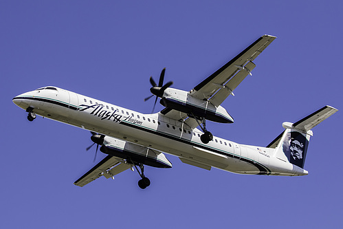 Horizon Air DHC Dash-8-400 N410QX at Seattle Tacoma International Airport (KSEA/SEA)