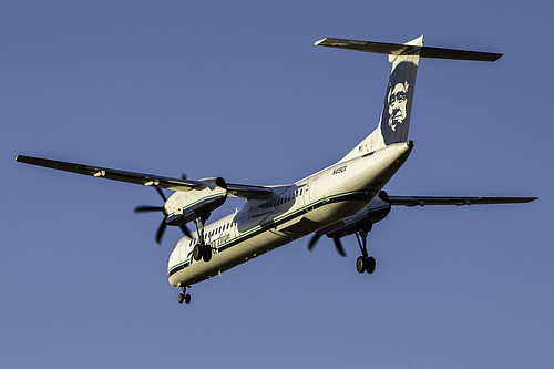 Horizon Air DHC Dash-8-400 N419QX at Seattle Tacoma International Airport (KSEA/SEA)