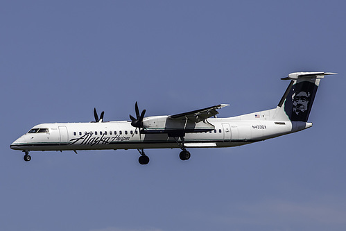 Horizon Air DHC Dash-8-400 N433QX at Seattle Tacoma International Airport (KSEA/SEA)